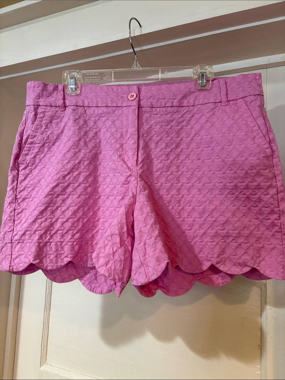 Crown &  Ivy 14 Scallop Hem Women’s Shorts